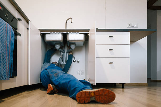Professional Plumbing technician working in Pekin, IN